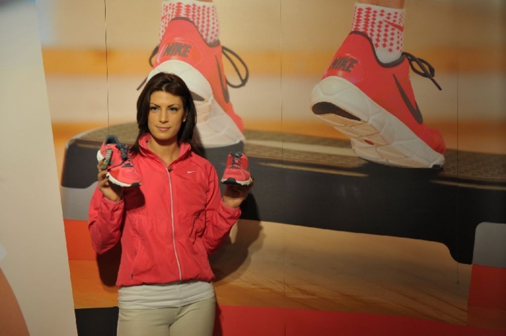 Atletičarka Ivana Španović postala je Nike ambasadorka i  zaštitno lice nove Nike Free kampanje, čime se pridružila zvezdanoj ekipi u kojoj su Ronaldo, Nadal, Federer, Šarapova...