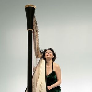 Izabel Moreti na 10. Međunarodnom festivalu harfe