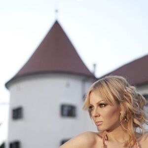 Ivana Selakov: Snimila spot u dvorcu, gde je svoj video snimio i duo Pet Shop Boys