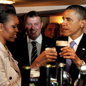 Mišel i Barak Obama: Opuštanje uz pivo