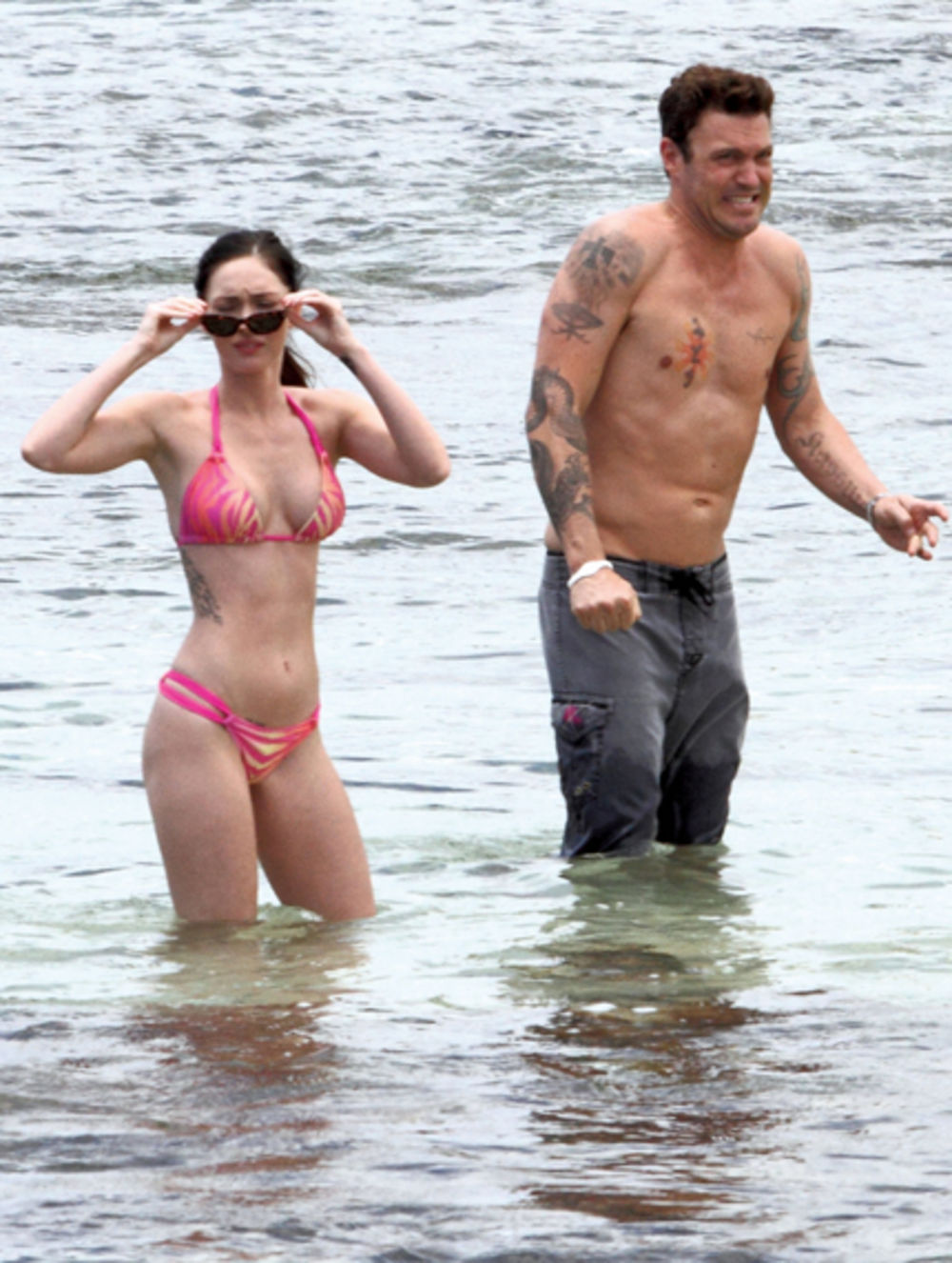 Holivudska glumica Megan Foks (25) i njen suprug Brajan Ostin Grin (37) proveli su jedan dan na svojoj omiljenoj plaži na Havajima.