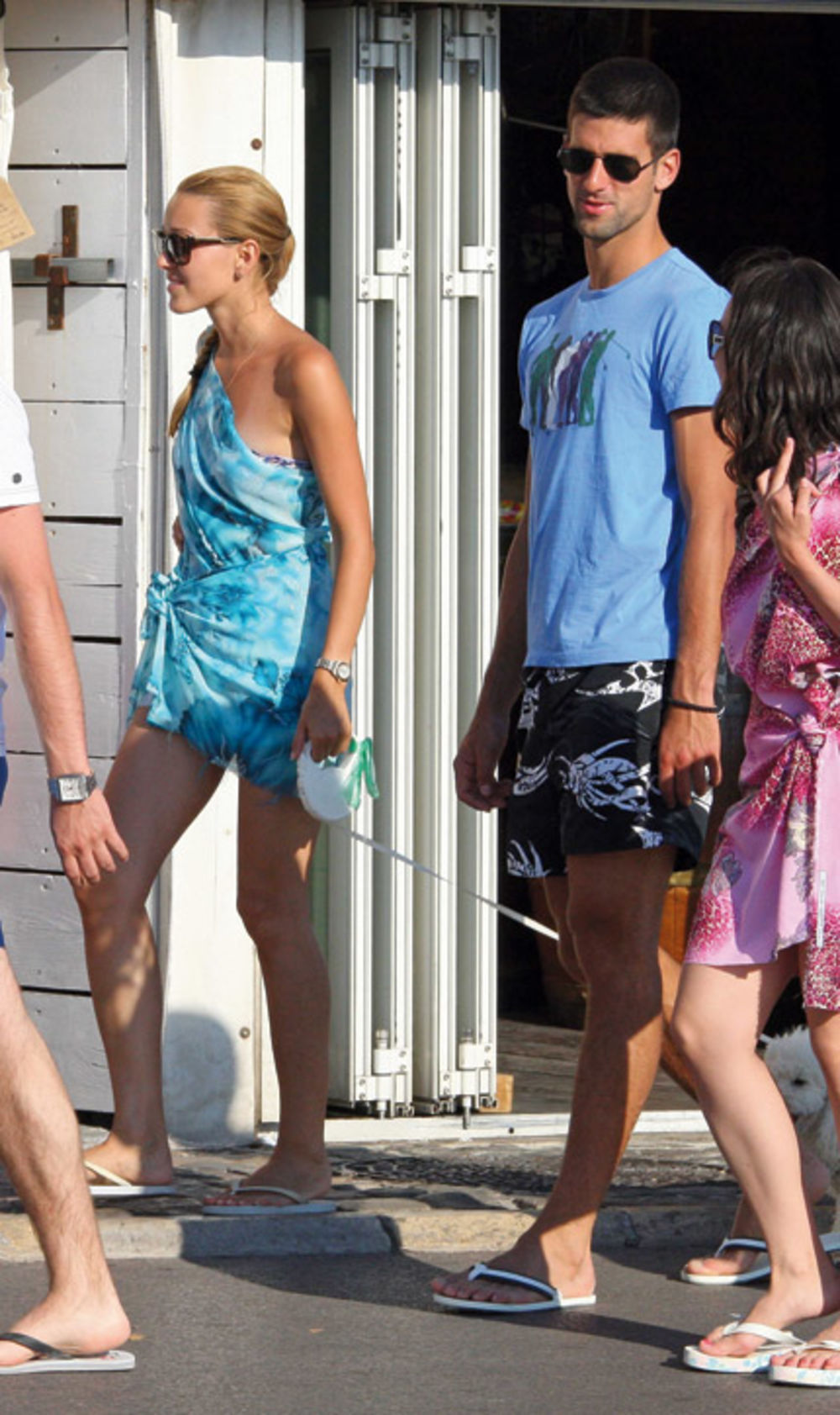 Najbolji teniser sveta Novak Đoković (24) proveo je zasluženi odmor na Azurnoj obali sa svojom devojkom Jelenom Ristić (25).