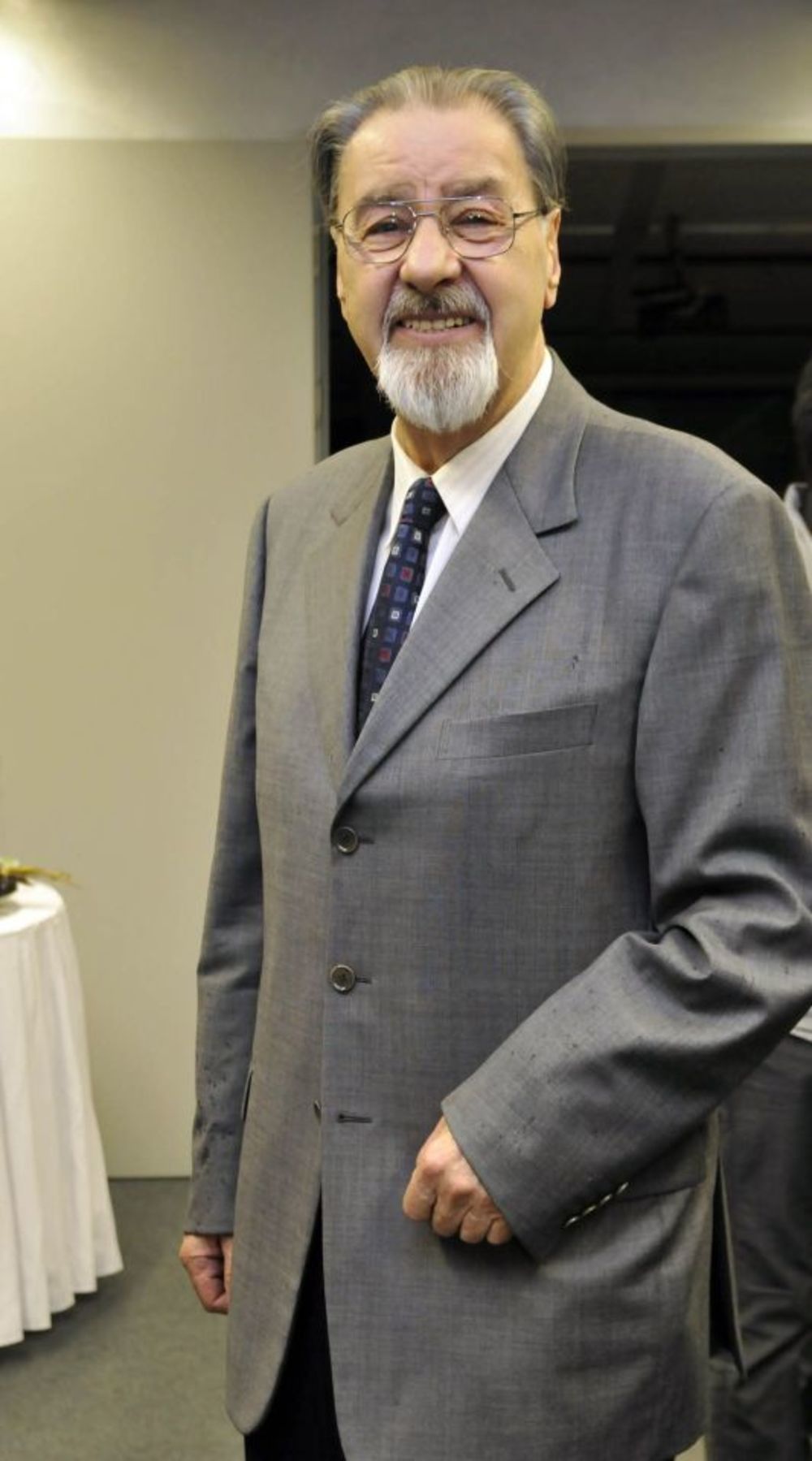 U restoranu Valcer sinoć je održana večera povodom Pal Zileri jubileja, petnaest godina postojanja u Srbiji, a među poznatim zvanicama bili su Džej, Vanja Bulić, Oliver Njego, Cune Gojković, Srđan Predojević, Merima Njegomir, Ekstra Nena, Slađana Delibašić, Mi