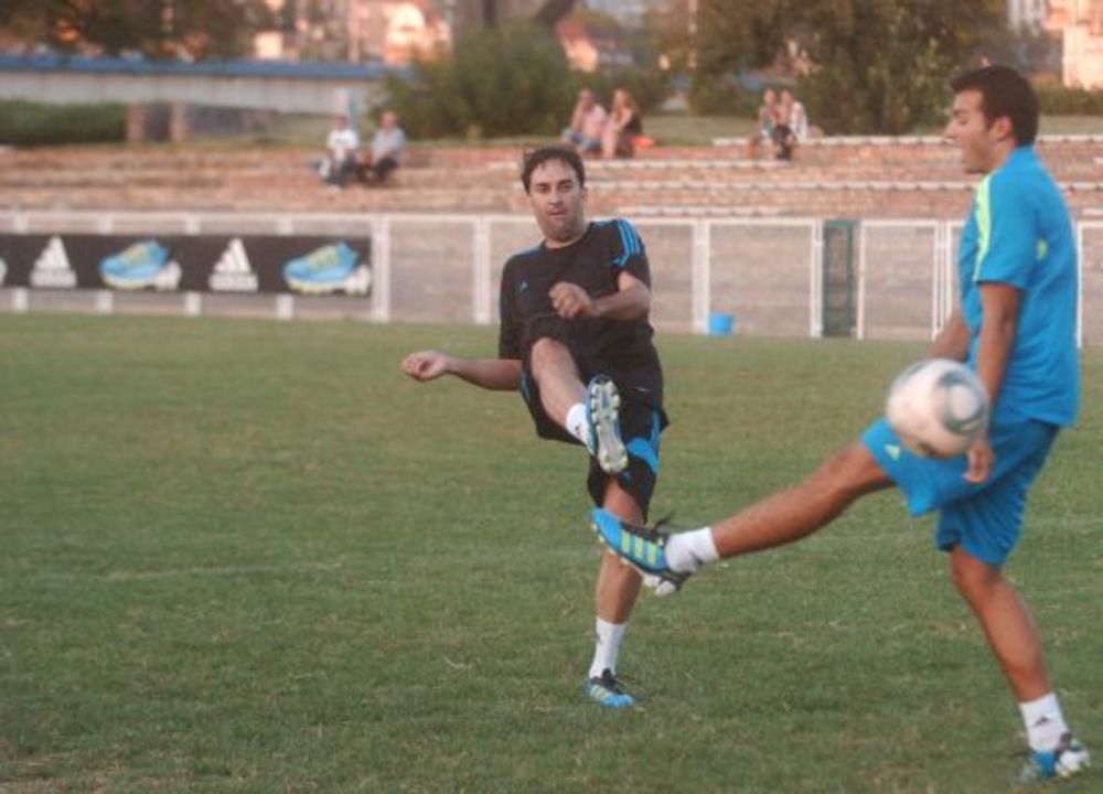 Poznati adidas predatori Gru, Željko Vasić, Ajs Nigrutin, Nenad Okanović, Marko Živić, Nebojša Višković, Dejan Pantelić, Nikola Milivojević, Marko Đurovski, Marko Avramović i Luka Tešanović borili su se za golove sa najboljima iz adidas predator lige.