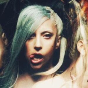 Lejdi Gaga: Video provokacija na modnoj pisti