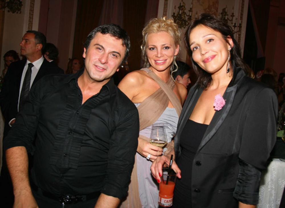 Bata Spasojević, Sandra Drašković i Rada Radenović