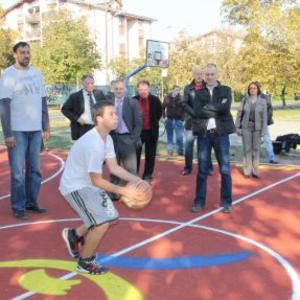Vlade Divac obišao sportske objekte u Zrenjaninu