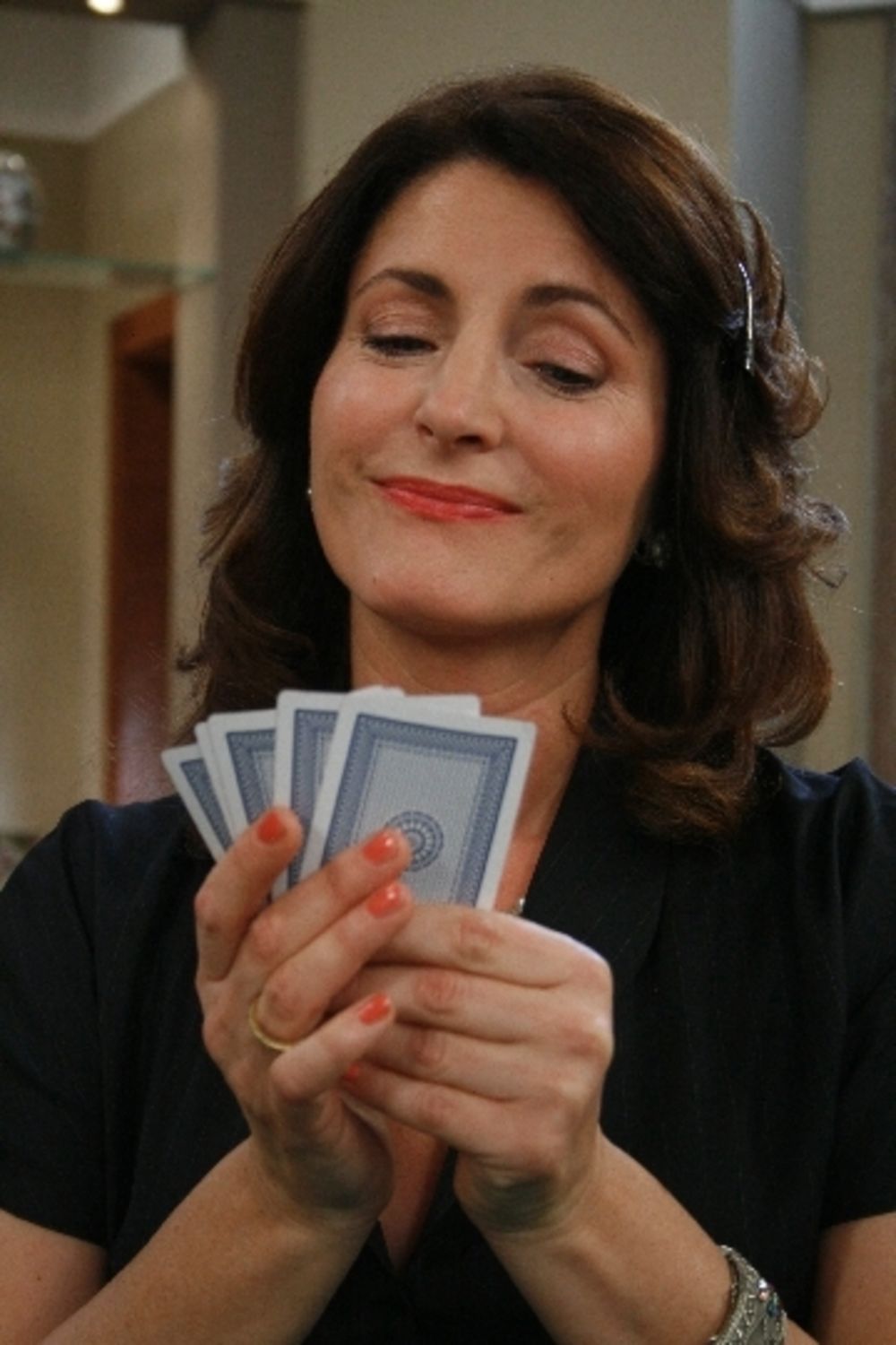 Televizija Vojvodina od 14. novembra emituje humorističko-porodični sitkom zauvek mald u kom igra velika ekipa domaćih glumaca različitih generacija. U osnovi priče je bračni par velikih glumačkih zvezda, slavljenih i hvaljenih na sve strane. U braku su već 30