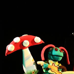 Cvrčak i Mrav u pozorištu Pinokio