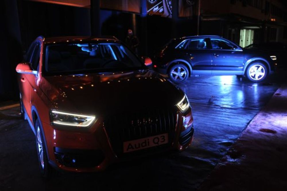 U novootvorenom klubu Opposite održana je nesvakidašnja promocija automobila Audi Q3, na kojoj su, u okviru umetničkog performansa, predstavljene fantastične performanse ovog urbanog vozila. Za pravu klupsku atmosferu bila je zadužena pevačica Lena Kovačević s