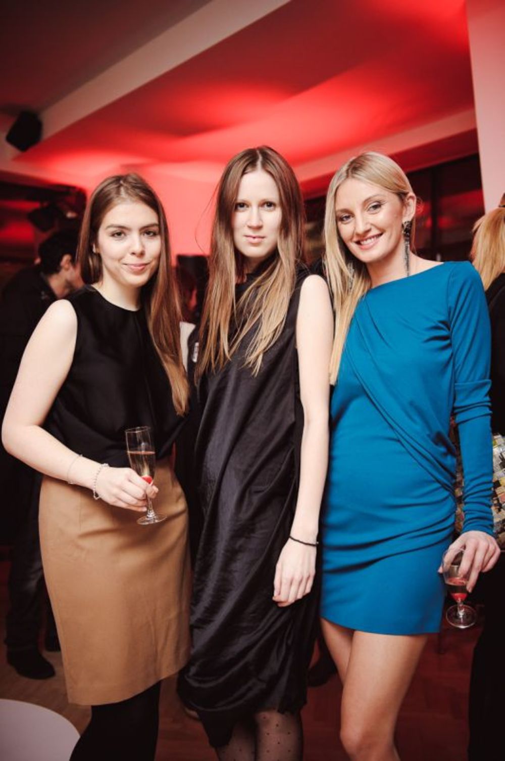 Mlada modna dizajnerka Ines Janković predstavila je u sredu u prelepom ambijentu beogradske koncept radnje Pierre Premier  najnoviji katalog za svoju poslednju kolekciju Amazon Attitude, koju je inače prikazala na poslednjoj nedelji mode. Ovoj promociji prisus