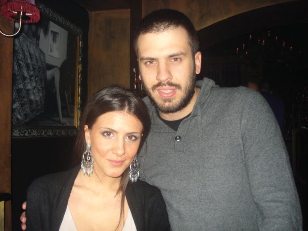 Ni ekstremno niske temperature nisu sprečile ljubitelje dobre zabave u nameri da se i ovog vikenda provedu u klubu The Box. U dobroj zabavi uživali su: Lola Smiljanić, Mateja Kežman, slovenačka manekenka Maja Malnar, Jelena Stožinić, Ivan Zeljković, Sanja Papi