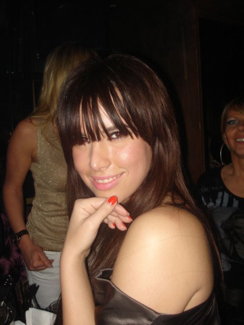 Ni ekstremno niske temperature nisu sprečile ljubitelje dobre zabave u nameri da se i ovog vikenda provedu u klubu The Box. U dobroj zabavi uživali su: Lola Smiljanić, Mateja Kežman, slovenačka manekenka Maja Malnar, Jelena Stožinić, Ivan Zeljković, Sanja Papi