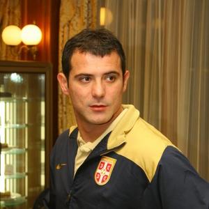 Dejan Stanković donirao tri inkubatora za bebe