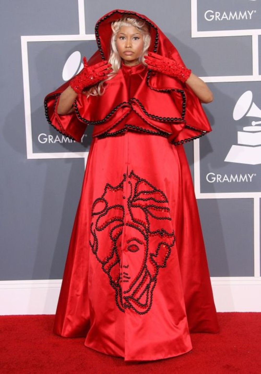 Pogledajte kakve kreacije su na crvenom tepihu prikazale najpoznatije dame koje su prisustvovale 54. dodeli Gremi nagrada u Los Ađelesu