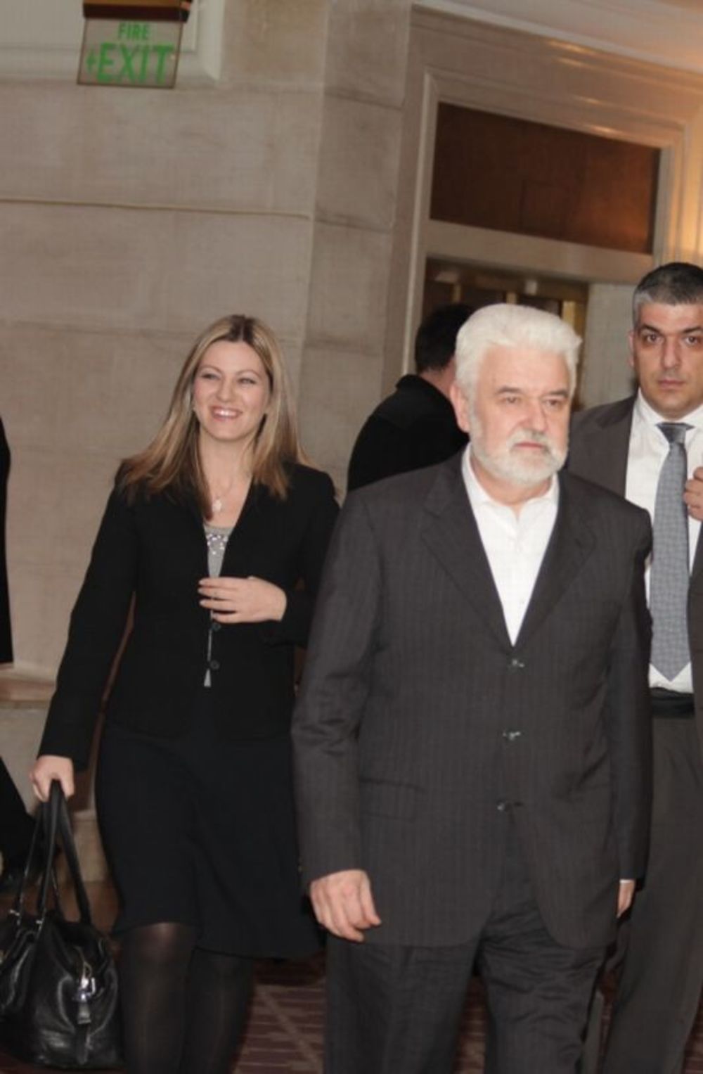 Sinoć je u beogradskom hotelu Hajat održana spektakularna proslava povodom dve godine uspešnog poslovanja medijske korporacije Antena Grupe u Srbiji, u čijem vlasništvu se nalazi Prva srpska televizija. Prijem je organizovan za sve saradnike ove kompanije, a p