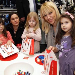 Poznati na otvaranju prve LEGO Wear prodavnica u Beogradu
