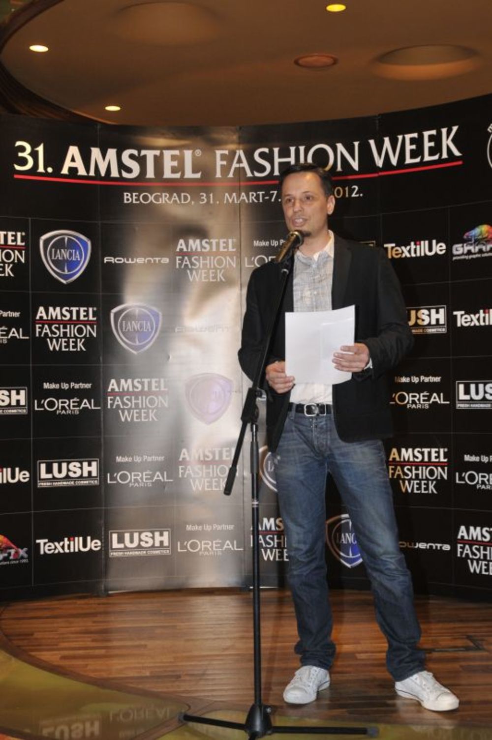 31. Amstel Fashion  Week najavljen je zvanično najavljen u Roulette Baru Grand Casina gde je održan je press koktel na kom je predstavljen program manifestacije. Nakon spektakularnog jubilarnog izdanja, najvažniji modni projekat u ovom delu Evrope ulazi u novu