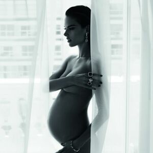 Alesandra Ambrozio: Golišava trudnica