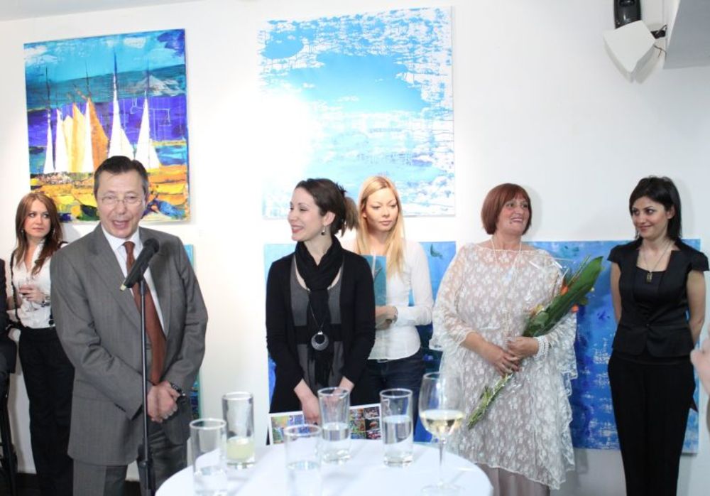 Magija Mediteranske Antalije naziv je izložbe turske slikarke Suzan Ugurlučam koja je svečano otvorena u sredu, 25. aprila u beogradskoj galeriji New Moment.