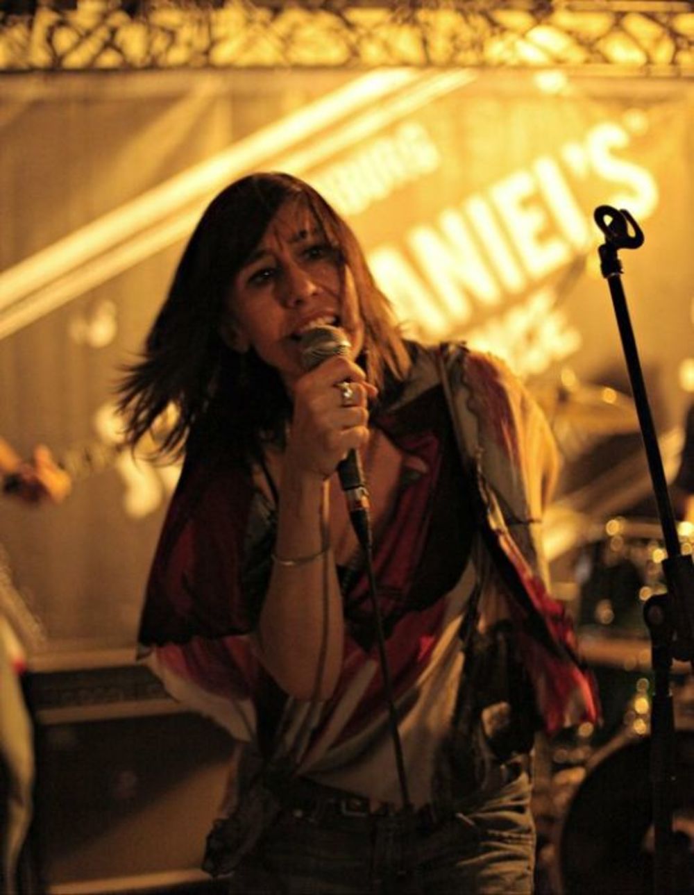 Naš dragi festivalski domaćin, gospodin Jack , krenuo je na petu letnju turneju u okviru koje ponovo dolazi na Exit festival. Autentični američki JDX  truck bar, treće leto zaredom predstavlja kapiju  za specijalnu zabavu i sofisticirani sadržaj koje redovni f