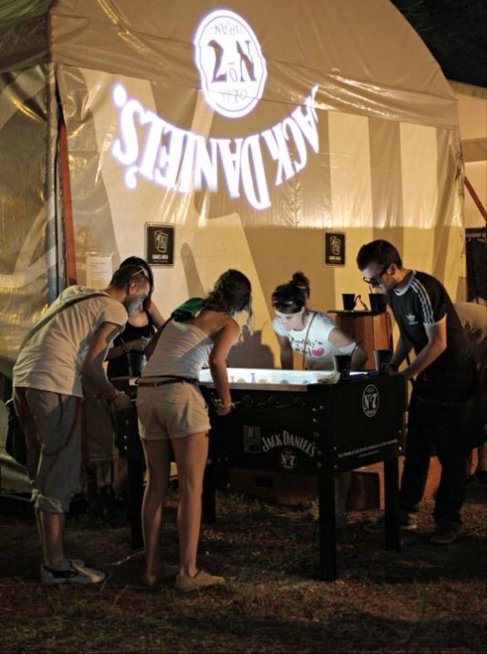 Naš dragi festivalski domaćin, gospodin Jack , krenuo je na petu letnju turneju u okviru koje ponovo dolazi na Exit festival. Autentični američki JDX  truck bar, treće leto zaredom predstavlja kapiju  za specijalnu zabavu i sofisticirani sadržaj koje redovni f