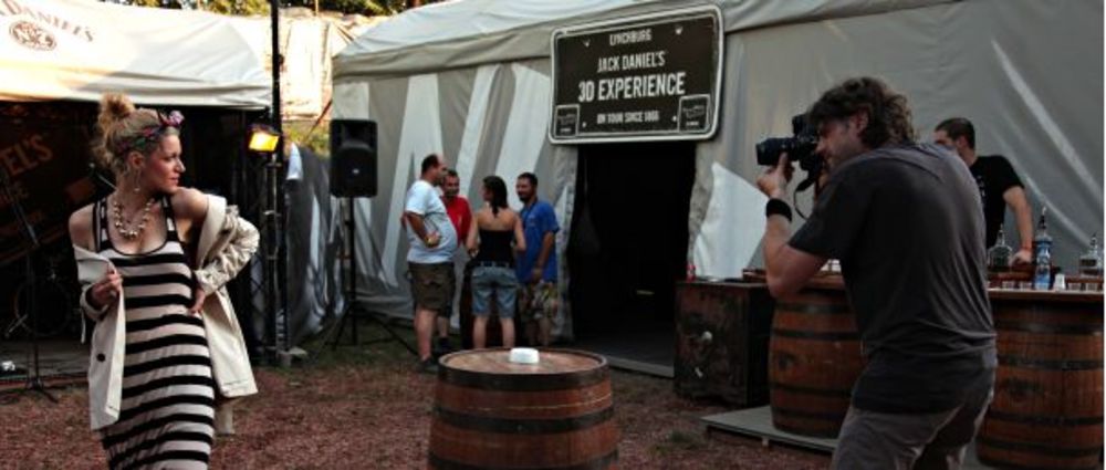 Naš dragi festivalski domaćin, gospodin Jack , krenuo je na petu letnju turneju u okviru koje ponovo dolazi na Exit festival. Autentični američki JDX  truck bar, treće leto zaredom predstavlja kapiju  za specijalnu zabavu i sofisticirani sadržaj koje redovni f