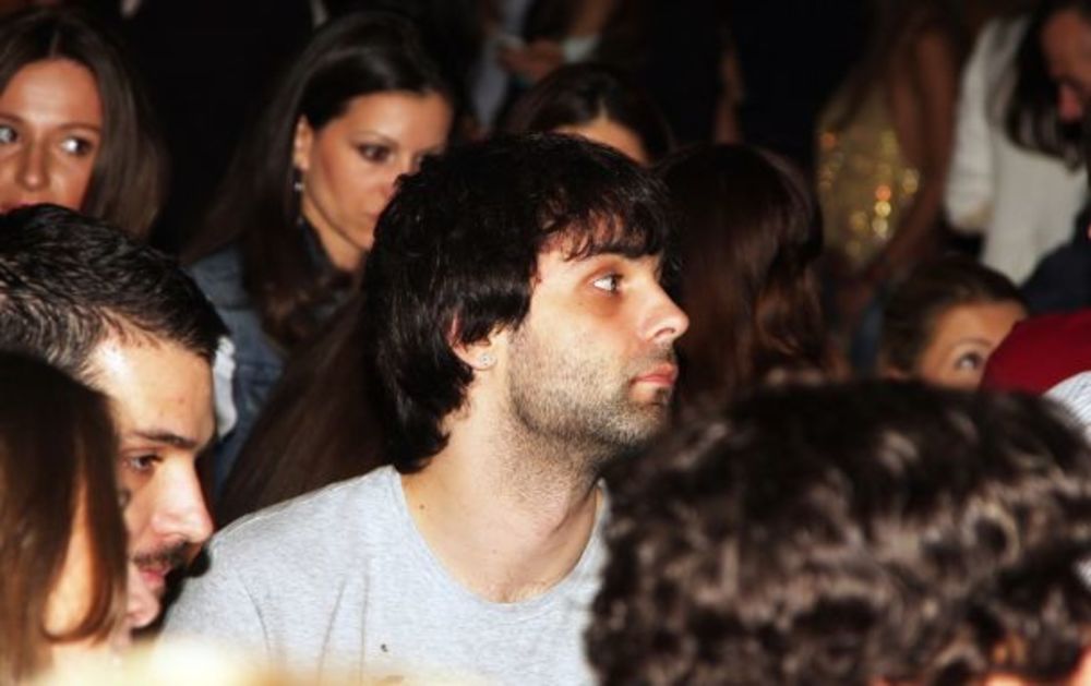 Glavno mesto za noćni provod poznatih prošle nedelje bio je Central Park, a veliki broj javnih ličnosti odlično se provodio na svečanom otvaranju. Domaćica večeri Marija Kilibarda u veselom raspoloženju dočekivala je goste, koji su se provodili uz zvuke strane