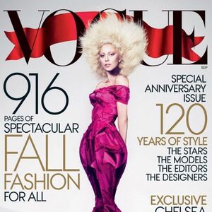 Lejdi Gaga na naslovnici septembarskog Voguea