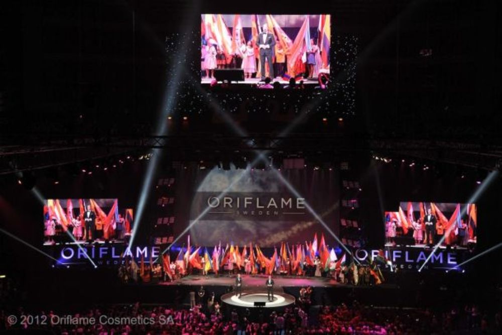 Ovog avgusta Story je imao sjajnu priliku da poseti zeleni grad na obali Baltičkog mora i bude gost Oriflame kompanije na Globalnoj zlatnoj konferenciji koja je ove godine bila u znaku proslave 45. rođendana kompanije.Story tim prisustvovao je svečanom otvaran