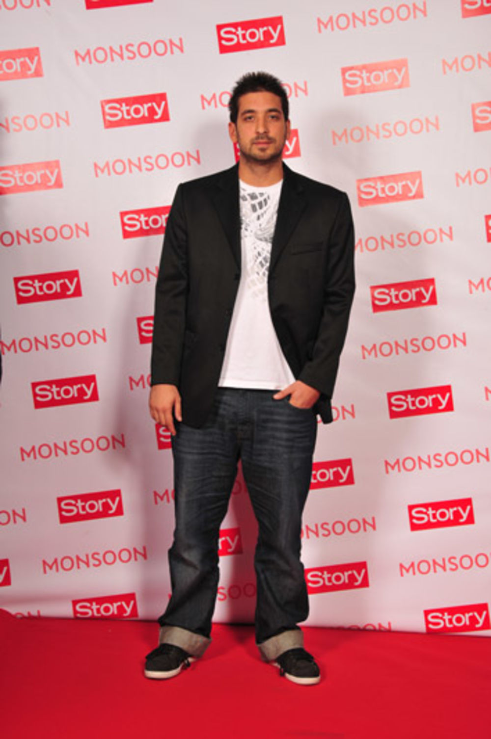 Magazin Story proslavlja sedmi rođendan. Tim povodom, kao i svake godine, organizovan je Story Party Celebrities Only, gde će mnoge poznate ličnosti uživati u nezaboravnoj večeri. Pogledajte ekskluzivne fotografije sa crvenog tepiha.