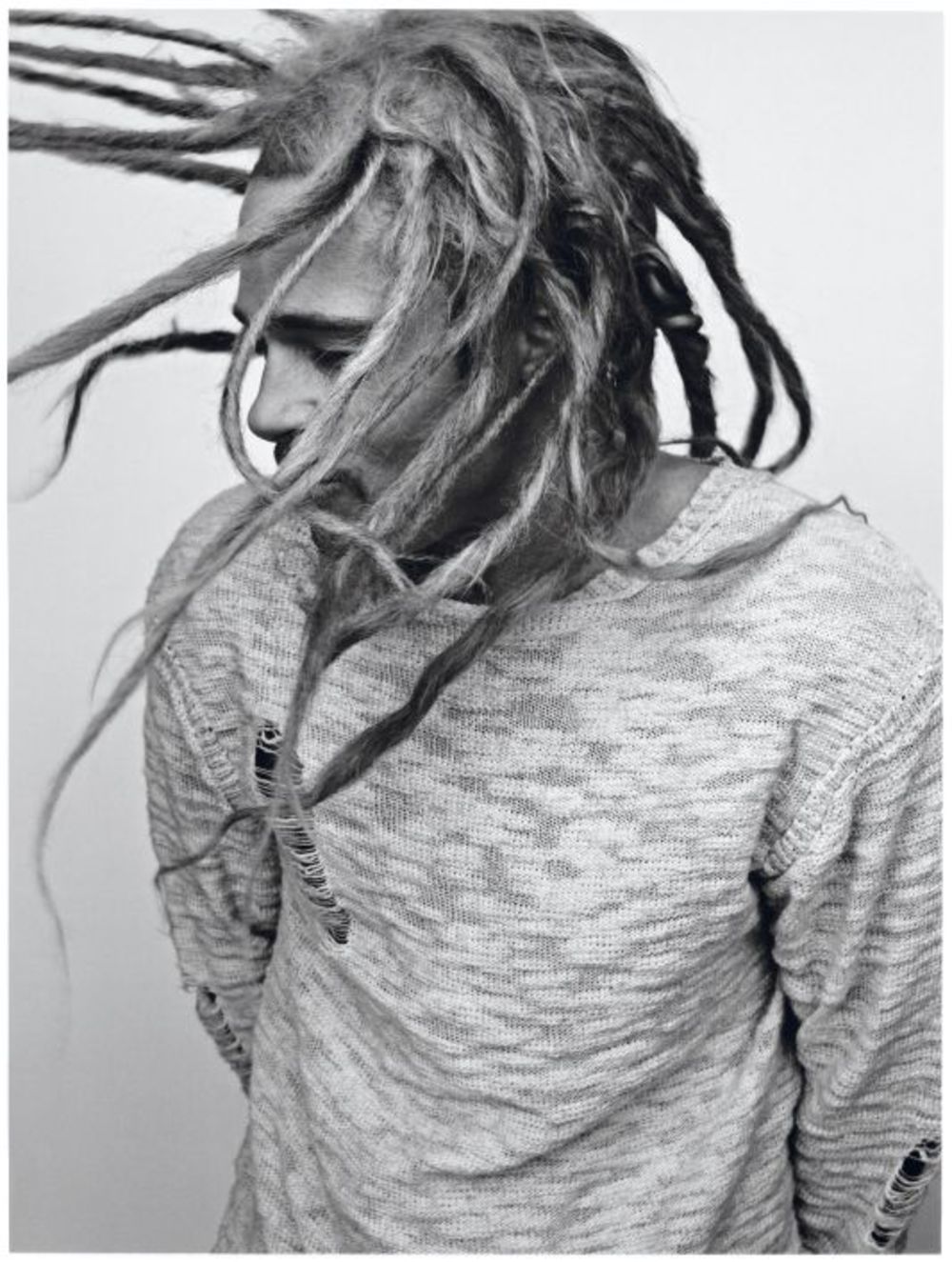 U fantastičnom editorijalu magazina Interview, holivudski glumac transformisao se uz pomoć fotografa Stivena Klajna i stilistkinje Ludivajn Poiblank. Pogledajte fotografije...