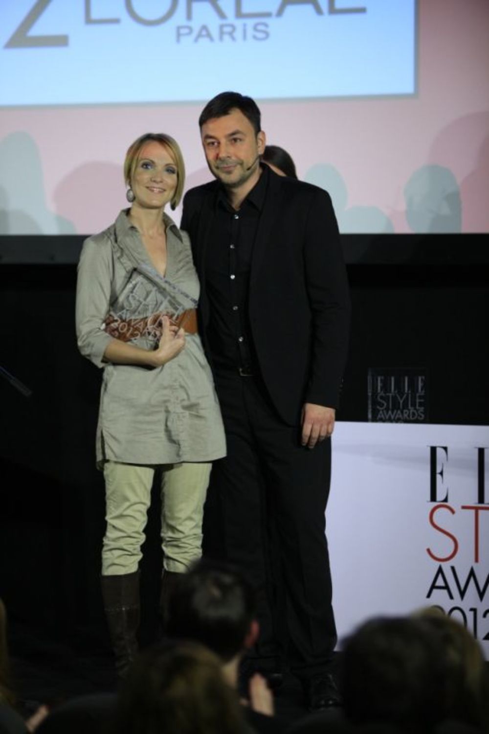 Magazin ELLE dodelio je prvi put u Srbiji renomirana svetska priznanja za prepoznatljiv stil - ELLE Style awards 2012, u saradnji sa L’Oréal Paris. U ekskluzivnoj sali Jugoslovenske kinoteke, koja je premijerno otvorena, ELLE Style awards 2012 dodeljene su naj