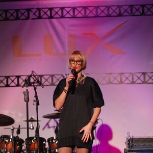Tijana Dapčević pevala na otvaranju Lux events centra