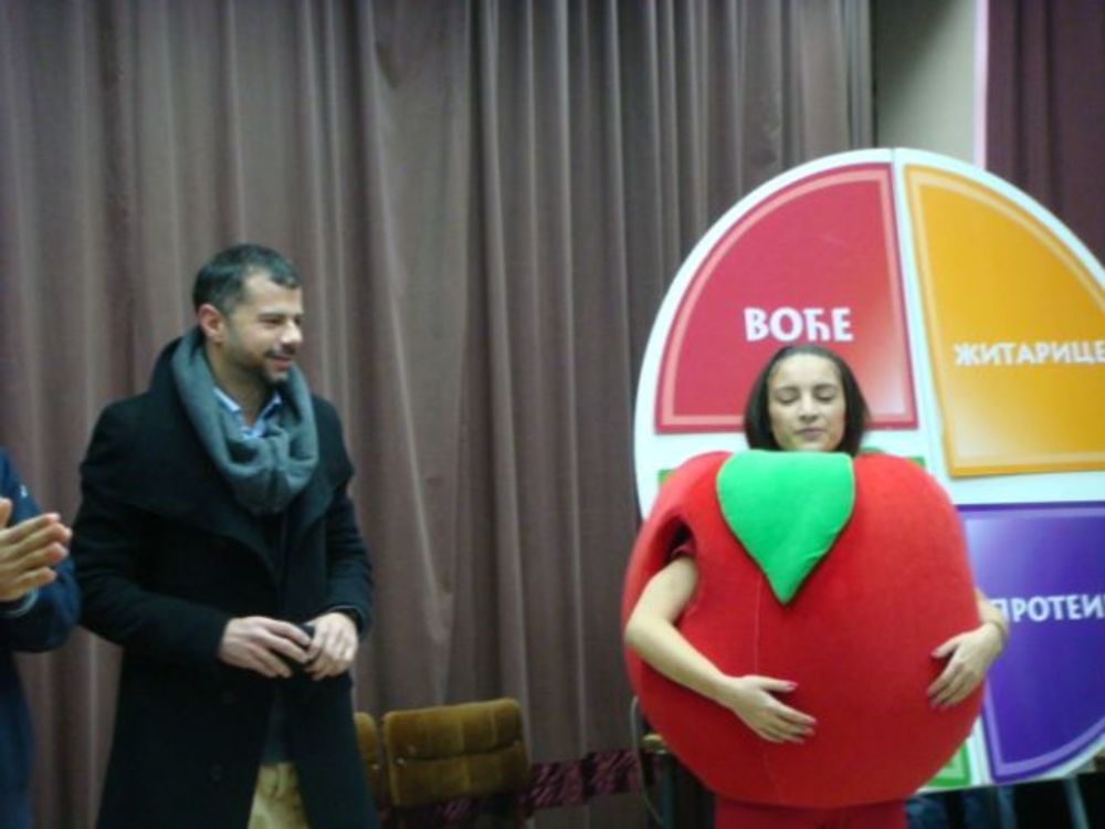 Manifestacija Beogradska kuhinja, autorke Ivane Bajić,u kojoj je posebna pažnja posvećena edukaciji dece o zdravoj i pravilnoj ishrani, završena je svečanim ručkom kome su prisustvovali predstavnici ustanova koje su učestvovale u realizaciji projekta, partneri