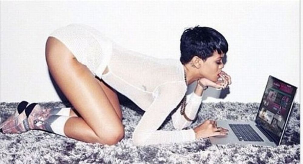 Pop zvezda pozirala je za sedam različitih naslovnih strana magazina Kompleks koji će se naći u prodaji u februaru, pokazavši još jednom svoju raskošnu lepotu.