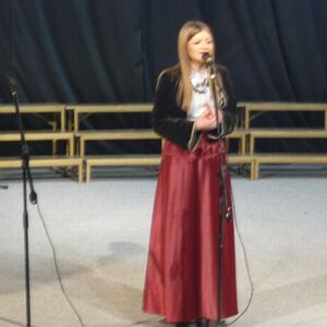 Snežana Vušović pevala na Svetosavskoj akademiji u Tutinu