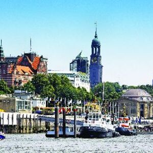 Story Travel - Hamburg: All You Need Is Love!