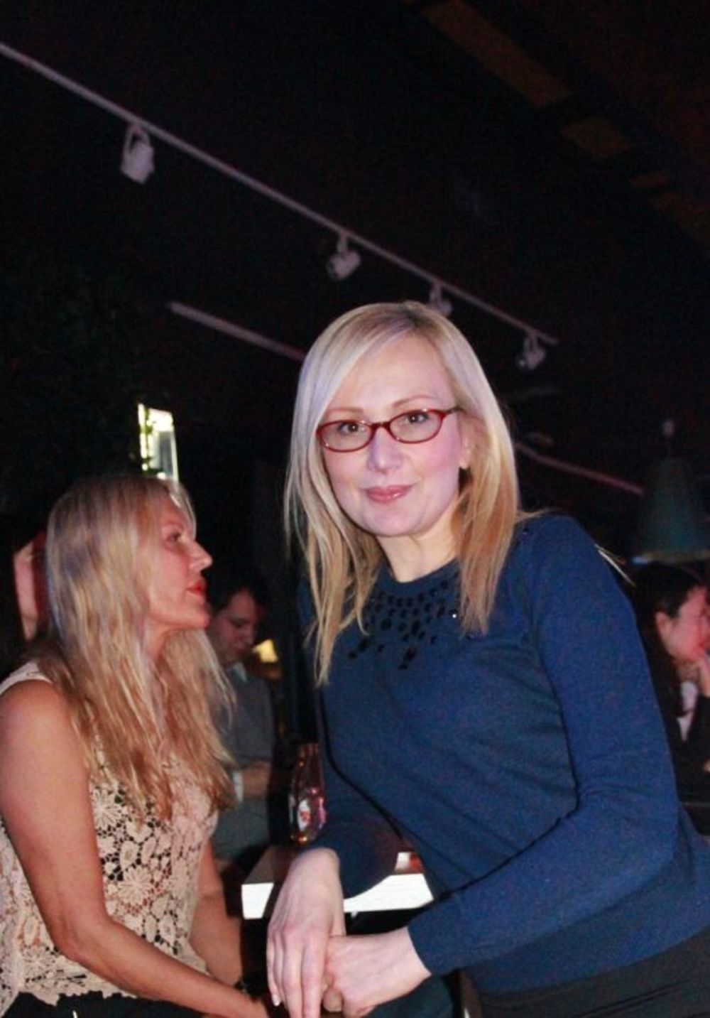 Protekli vikend, kada su prestoničke žurke u pitanju, obeležio je odličan provod u popularnoj kafani Stara pesma. Iako se uvertira odigrala već u sredu, odličnu zabavu u četvrtak napravio je Milan Mitrović, a žurke koje su usledile pamtiće se dugo. U pravoj ka