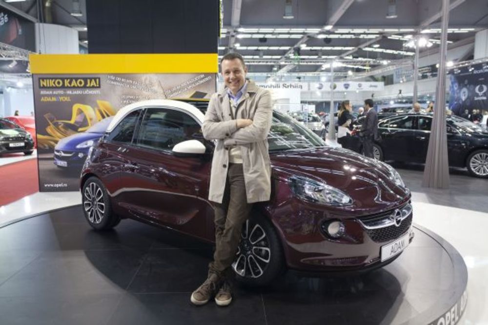 Na 51. Međunarodnom salonu automobila u Beogradu, kompanija Opel je predstavila čak tri nova modela iz svoje proširene i osvežene flote, značajne popuste prilikom kupovine novih automobila, kao i povoljnosti i specijalne akcije. U sjajnoj atmosferi, dobrom pos