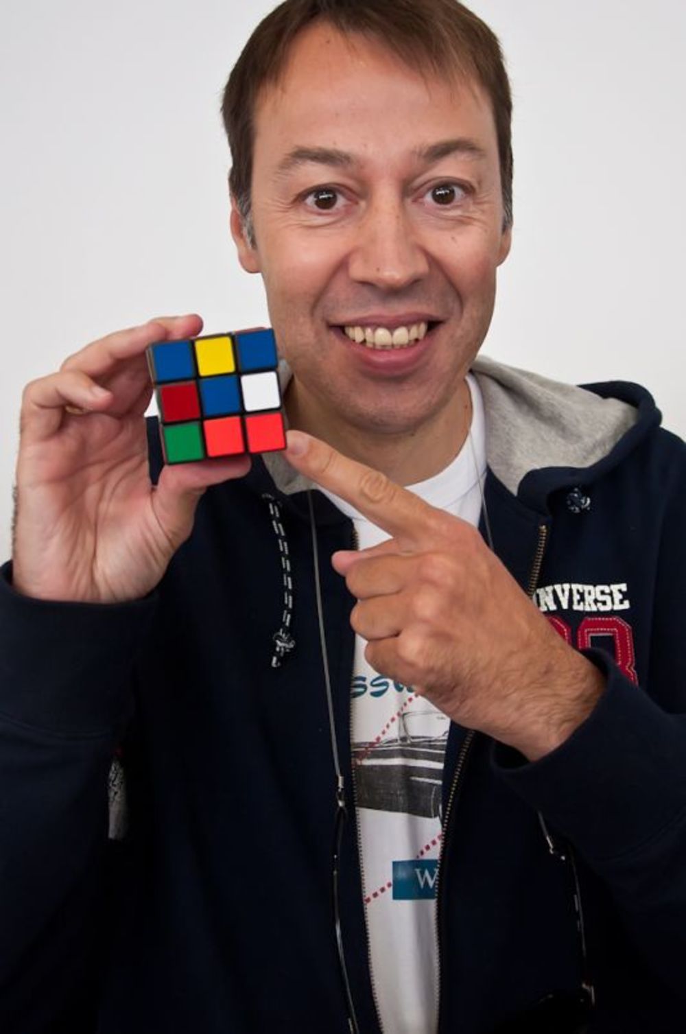 U okviru drugog međunarodnog takmičenja u sklapanju Rubikove kocke, ZTE Rubik Serbian Open 2013, u subotu, 23. marta, u Delta City-ju, organizovan je humanitarni VIP turnir za Tijanu. Zahvaljujući odzivu poznatih ličnosti iz javnog i kulturnog života, kao i ve