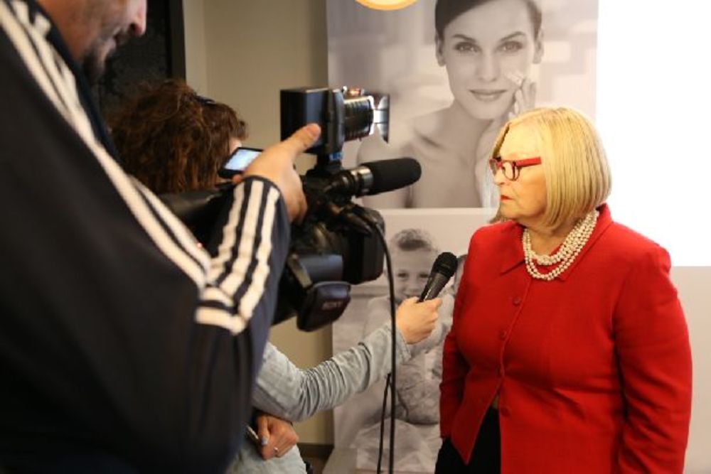 U hotelu Falkensteiner održana je promocija Eucerin Sun preparata za sunčanje. Posetioci su imali priliku da se informišu o najvažnijim pitanjima kada je u pitanju zaštita prilikom izlaganja suncu, a u tome su im pomogli Nada Miletić Nevajda, direktorka farmac