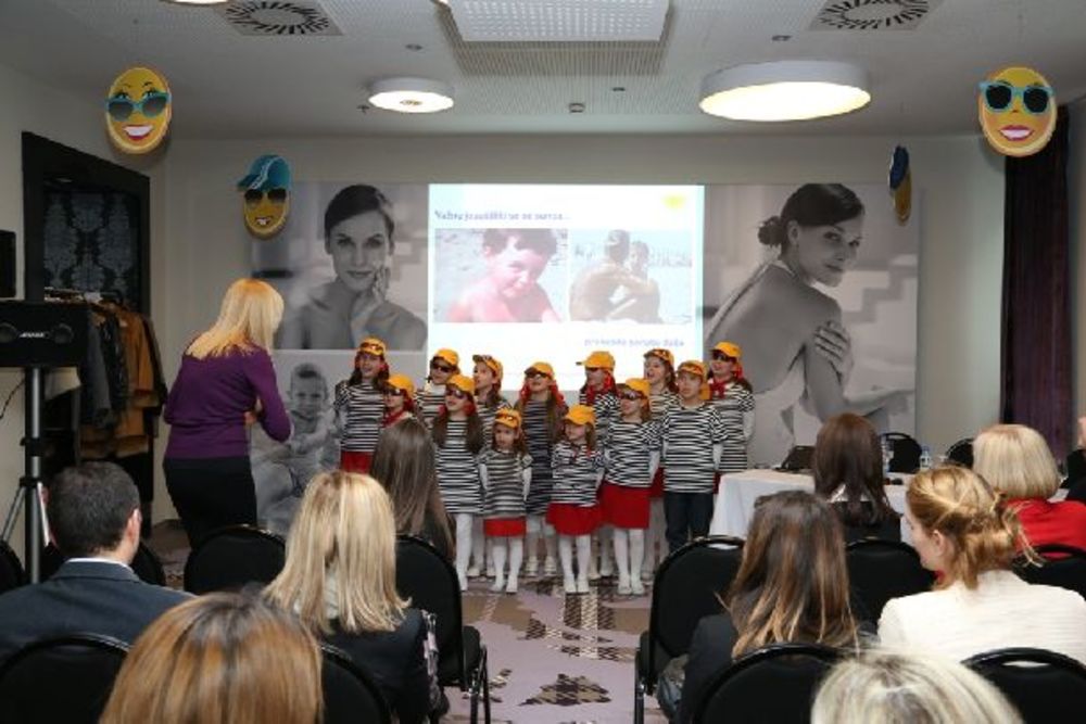 U hotelu Falkensteiner održana je promocija Eucerin Sun preparata za sunčanje. Posetioci su imali priliku da se informišu o najvažnijim pitanjima kada je u pitanju zaštita prilikom izlaganja suncu, a u tome su im pomogli Nada Miletić Nevajda, direktorka farmac