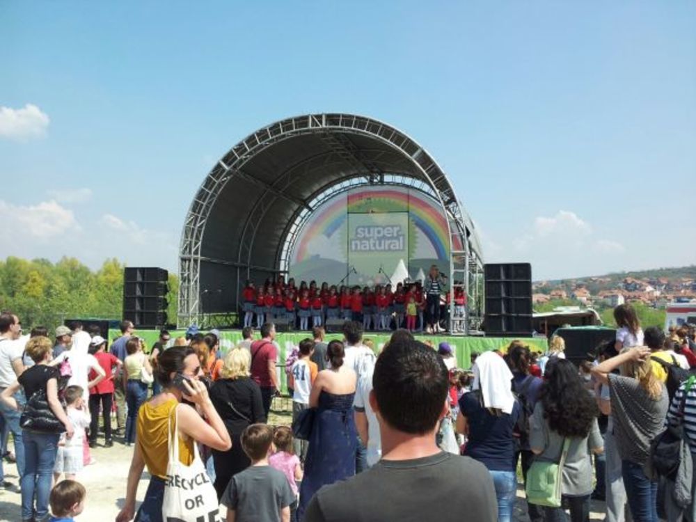 U Supernatural parku na Adi Huji, 21. aprila održan je sedmi po redu Supernatural festival. Više od 7000 ljudi proslavilo je međunarodni Dan Planete Zemlje učešćem u velikim broju ekoloških programa, radionica i kulturnih sadržaja. Svima koji su odlučili da r