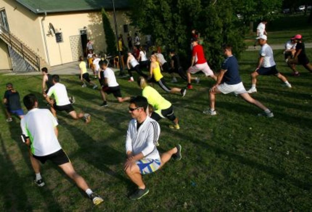 adidas Run and FUN ekipa uživala u još jednom treningu na Adi Ciganliji! Funneri, Fitteri i Weight loss ekipa ponovo su zajedno trčali nakon Beogradskog maratona, i pokazali kako ih i dalje drži takmičarski duh i isti cilj, da završe svoju trku!