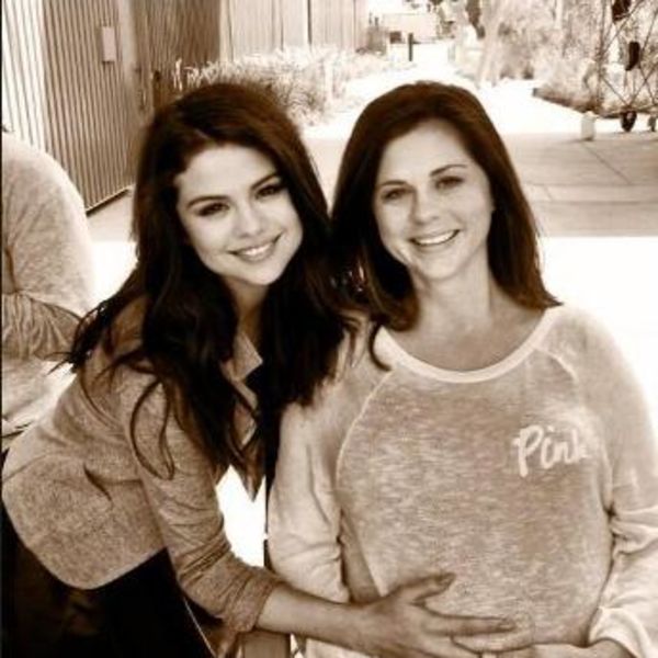 Selena Gomez objavila da je raskinula s Džastinom i da joj je majka trudna