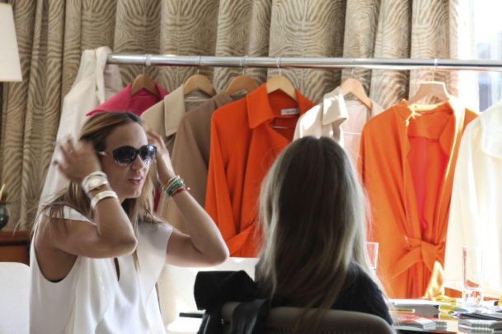 I dok su je na domaćem tržištu pojedini osporavali kao modnog kreatora, Marijana Mateus je u jednoj od prestonica svetske mode, Londonu, vrlo uspešno predstavila novu kolekciju Silk and cashmere.  Naime, prošlog utorka brojni poznati modni agenti, VIP klijenti