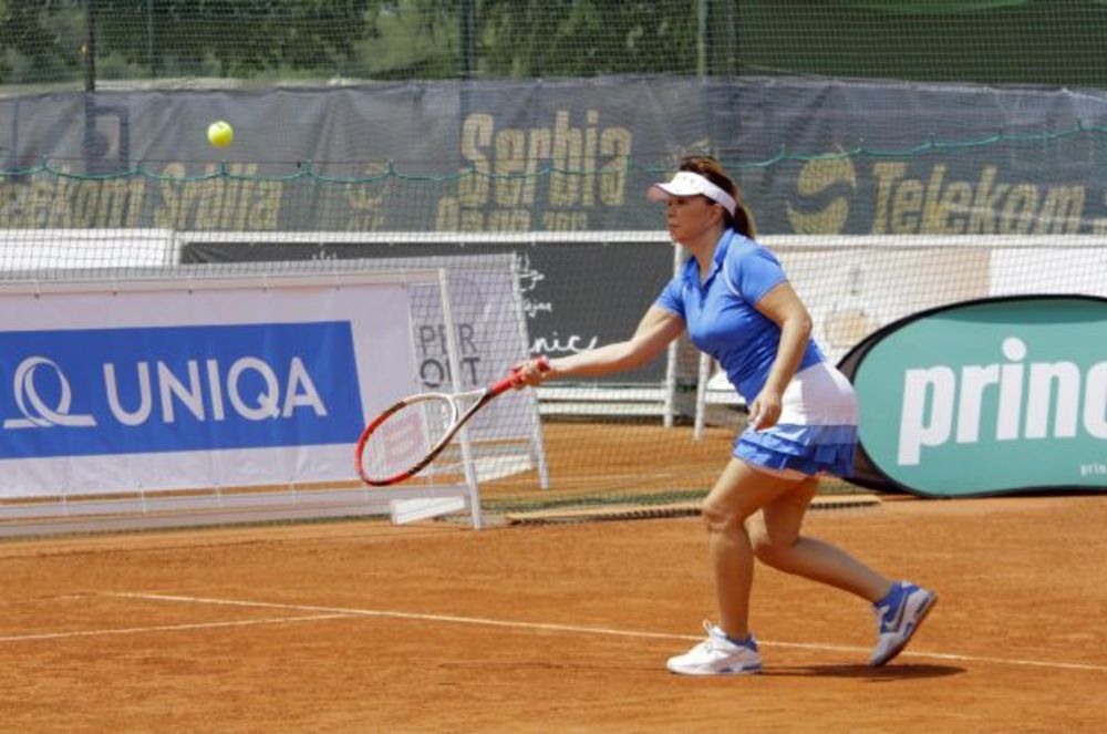 TC Novak je za vikend ugostio rekordan broj poznatih ličnosti na  devetom tradicionalnom humanitarnom teniskom turniru  poznatih Hugo Boss Celebrities Challenger Belgrade 2013. Izuzetni teniski doživljaj,  sjajna zabava i druženje, razna iznenađenja i ovoga pu