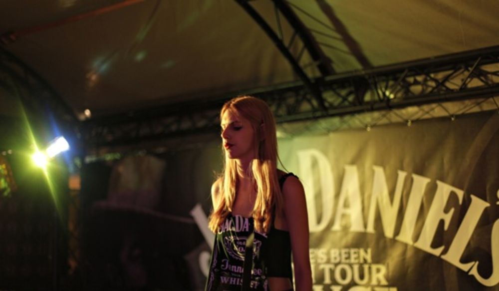 JDX Backstage bio je jedan od omiljenih festivalskih kutaka za sve ljubitelje dobre muzike i zabave na upravo završenom Exit festivalu. Ovogodišnji program osvežen je neuobičajenim nastupima poznatih ličnosti i harizmatičnih prijatelja Jack-a koji su na trenut