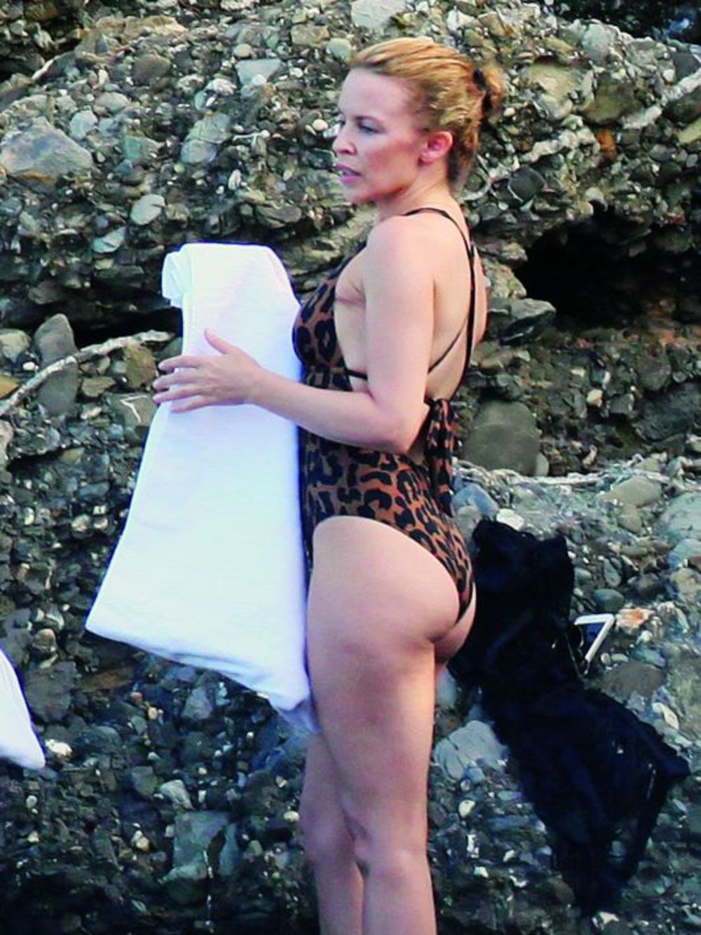 Kylie Minogue в купальнике